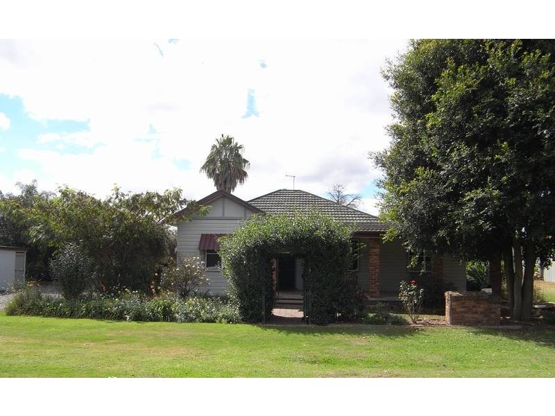 4 Dart Street, Aberdeen NSW 2336