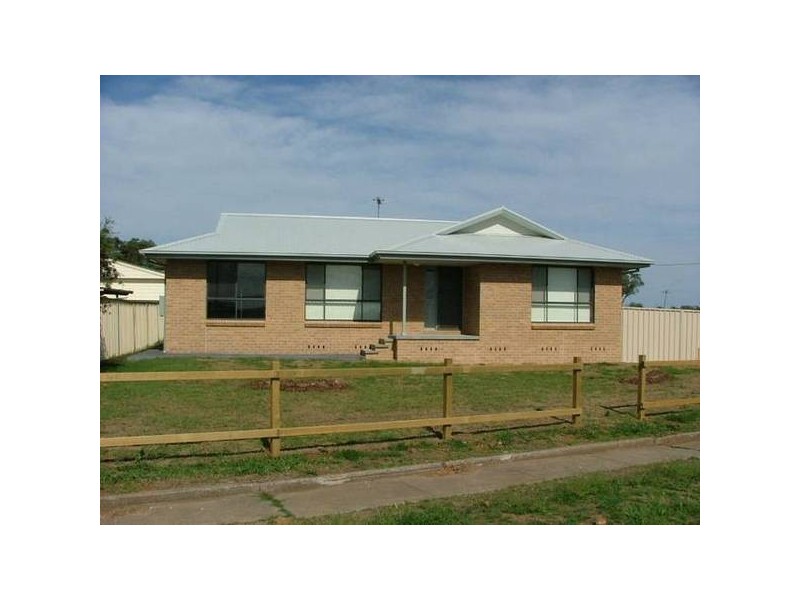 24 Dalwood Place, Muswellbrook NSW 2333