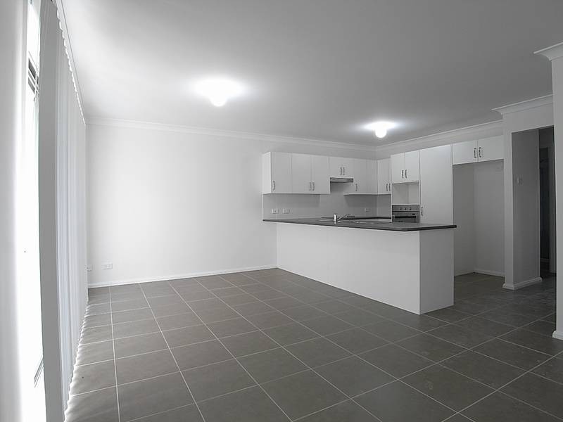 2/21 Bimbadeen Drive, Muswellbrook NSW 2333