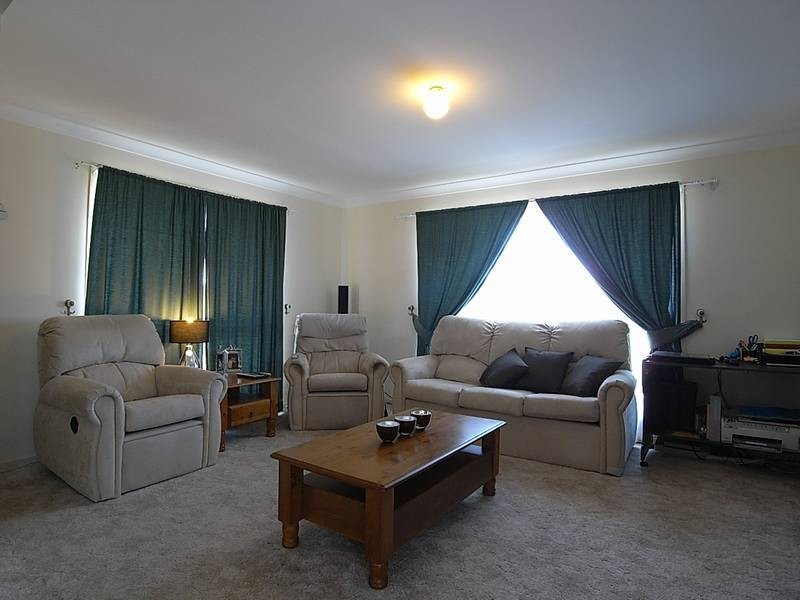 10 Woollybutt Way, Muswellbrook NSW 2333