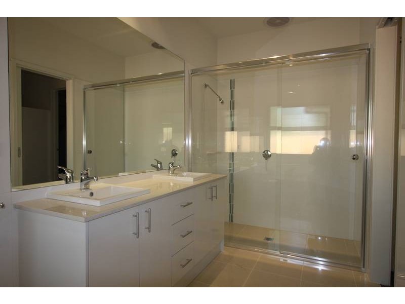 1/17 Tulip grove, Cheltenham VIC 3192