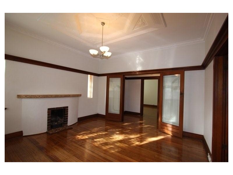 13 Rose St, Bentleigh VIC 3204