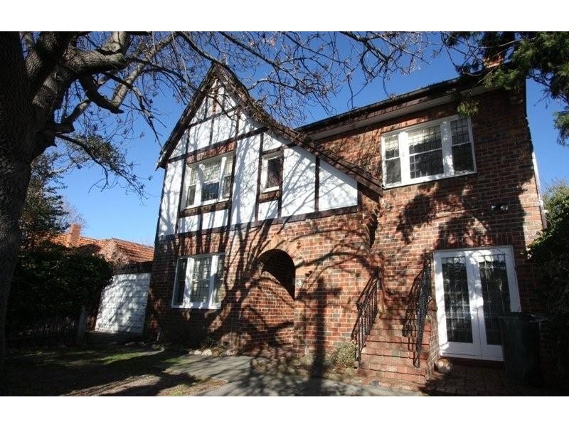 9/180 Church St, Brighton VIC 3186