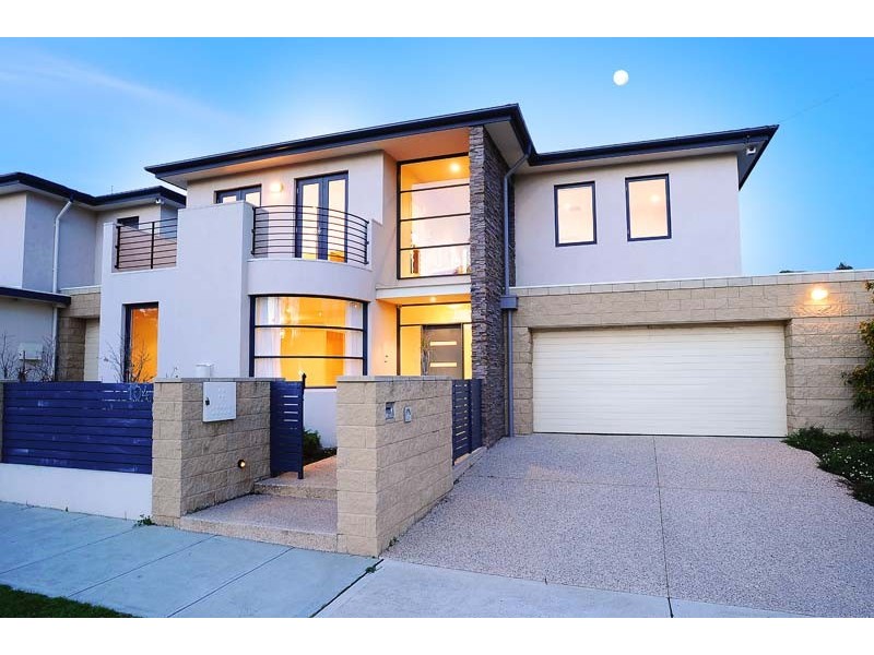 104 Glencairn Av, Brighton East VIC 3187