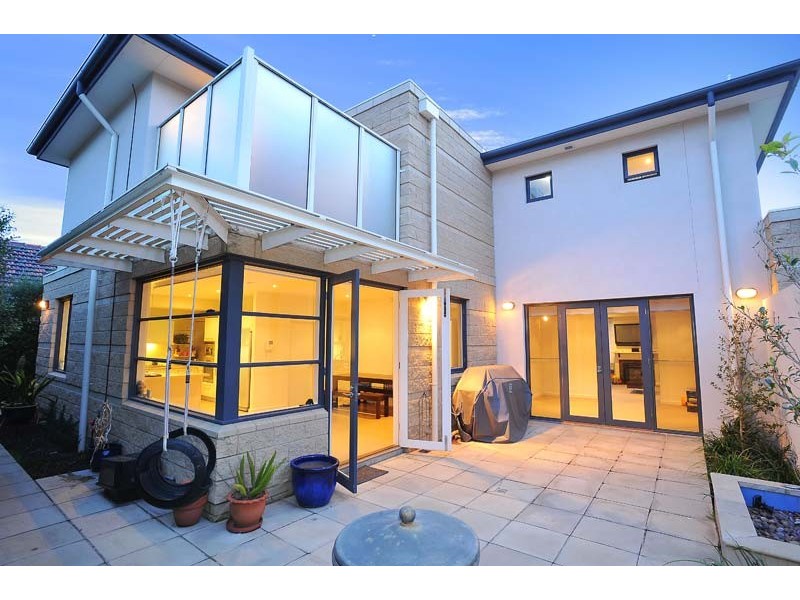 104 Glencairn Ave, Brighton East VIC 3187