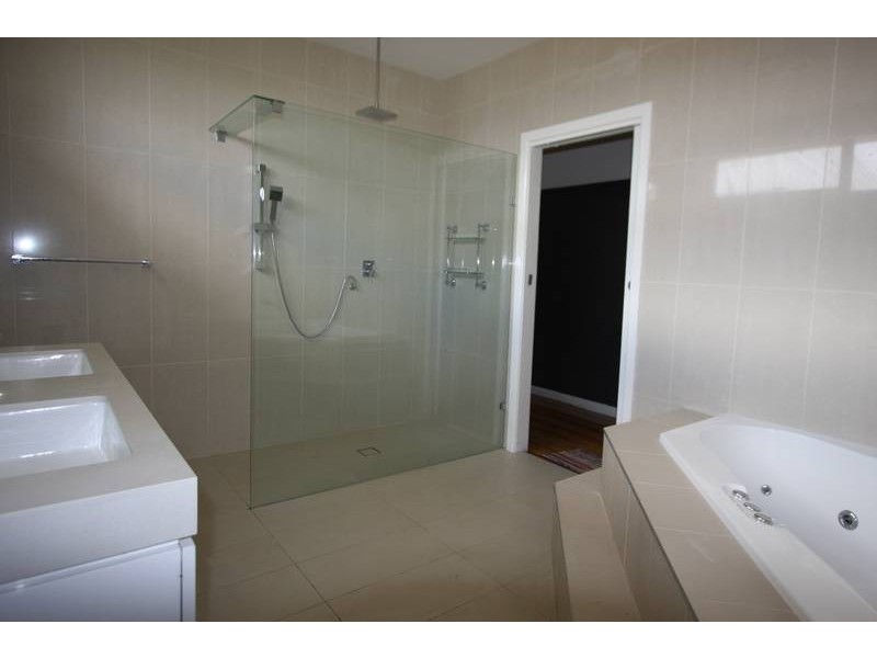 1 Hobart St, Bentleigh VIC 3204