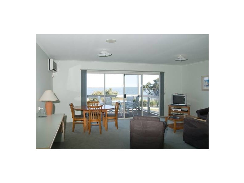 6 & 7/44 Metung Rd, Metung VIC 3904