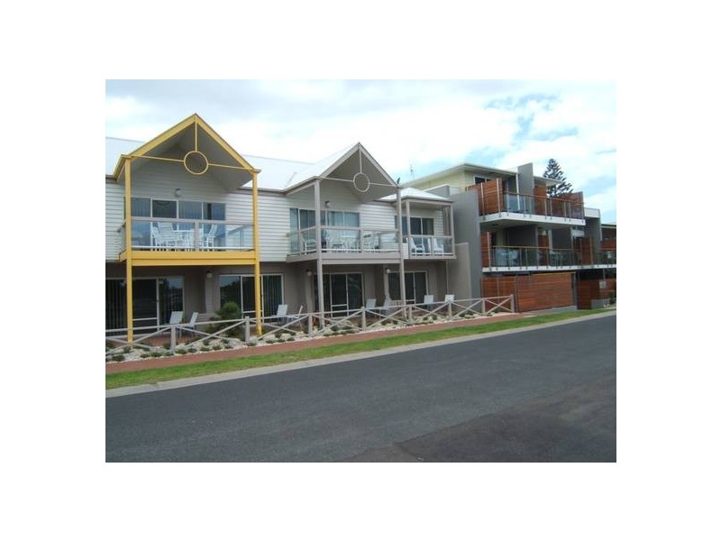 6 & 7/44 Metung Rd, Metung VIC 3904