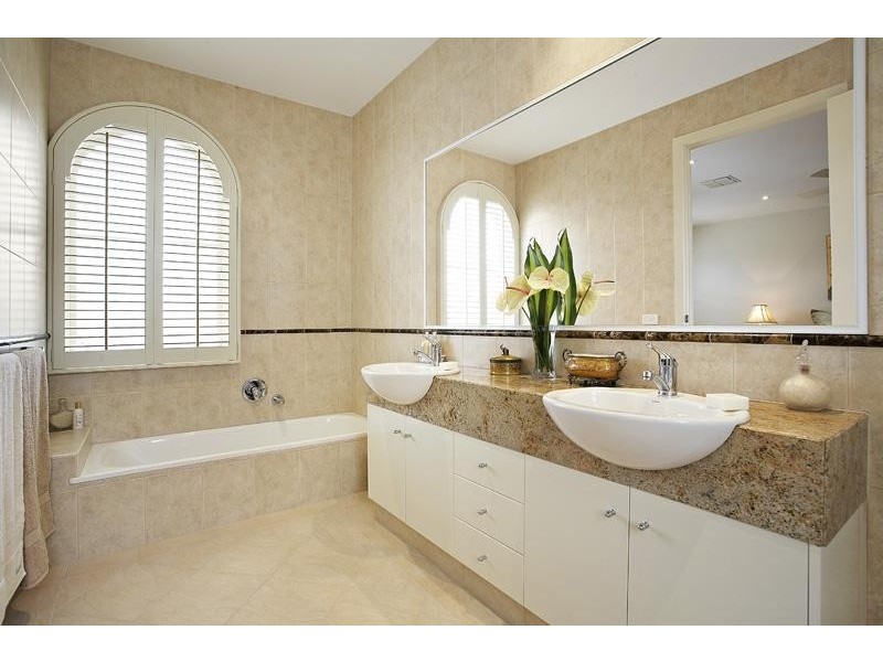 16A Centre Road, Brighton East VIC 3187