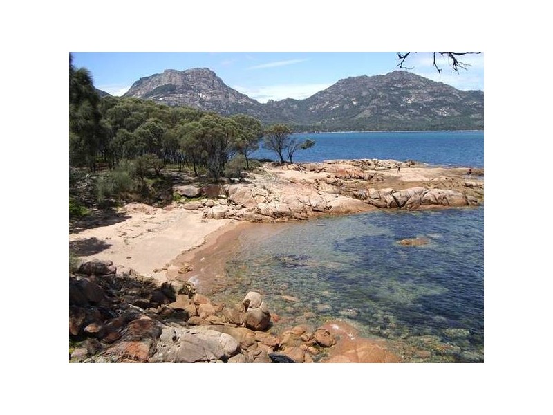 1 & 2 The Esplanade, Coles Bay TAS 7215