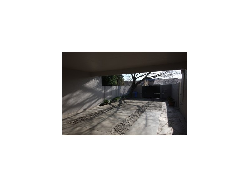 2 Ballara Court, Brighton VIC 3186