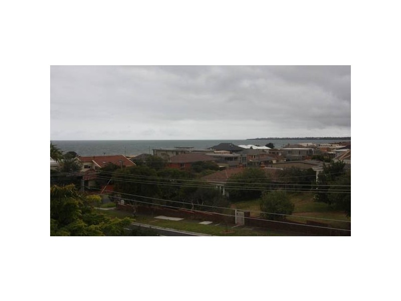 1/10 HIGH STREET, Mordialloc VIC 3195