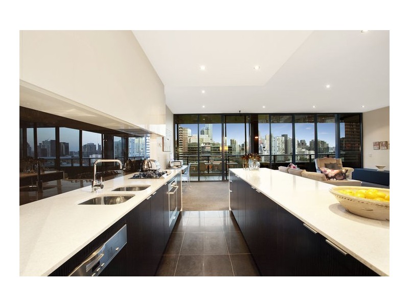 904/1 Encounter Way, Docklands VIC 3008