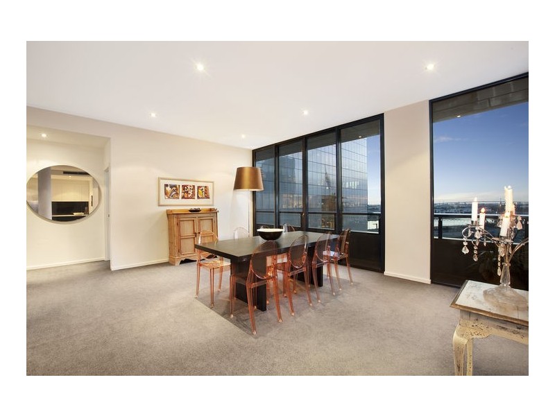 904/1 Encounter Way, Docklands VIC 3008
