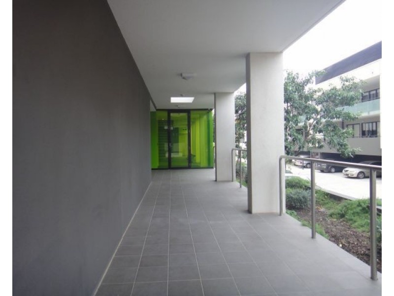 702/72 Altona Street, Kensington VIC 3031