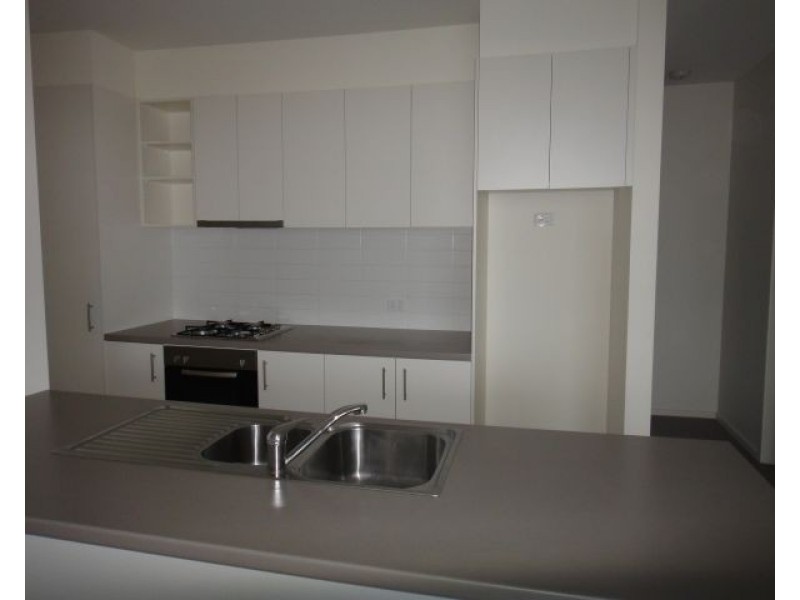 702/72 Altona Street, Kensington VIC 3031