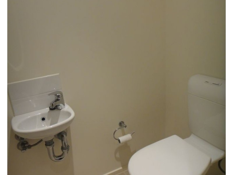 702/72 Altona Street, Kensington VIC 3031