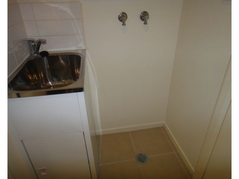 702/72 Altona Street, Kensington VIC 3031