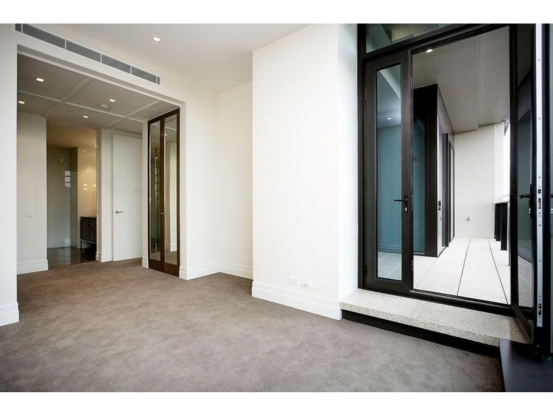 504/150 Clarendon Street, East Melbourne VIC 3002