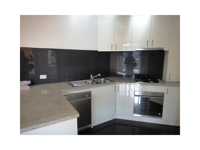2/157 Epsom Road, Ascot Vale VIC 3032
