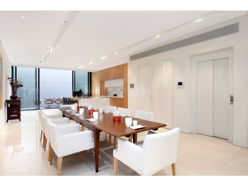 129 Wellington Parade South, East Melbourne VIC 3002