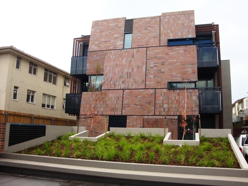 11/233 Dandenong Road, Windsor VIC 3181