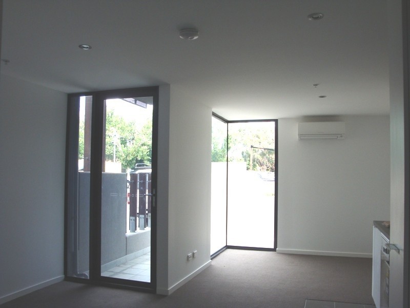 11/233 Dandenong Road, Windsor VIC 3181