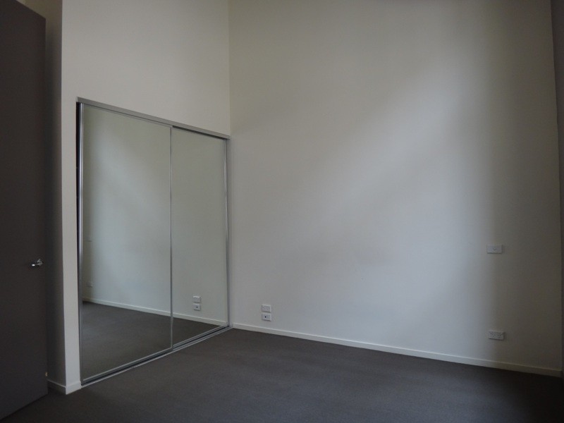 204/9 Degreaves Street, Melbourne VIC 3000