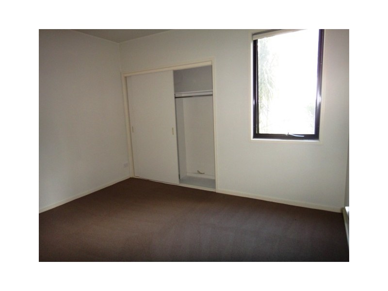 3/68 Altona Street, Kensington VIC 3031