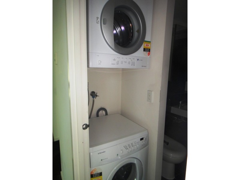 909/620 Collins Street, Melbourne VIC 3000