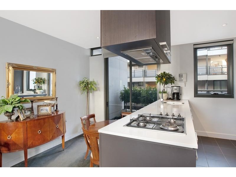 231/117 Studio Lane, Docklands VIC 3008