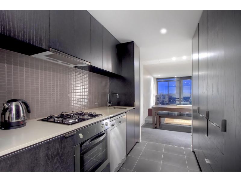 2002/7 Yarra Street, South Yarra VIC 3141