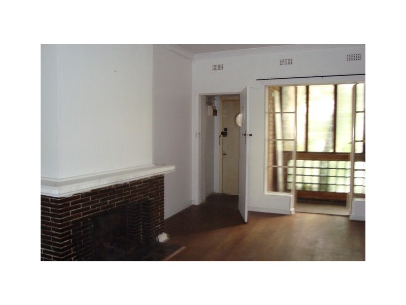 2/60 Simpson Street, East Melbourne VIC 3002