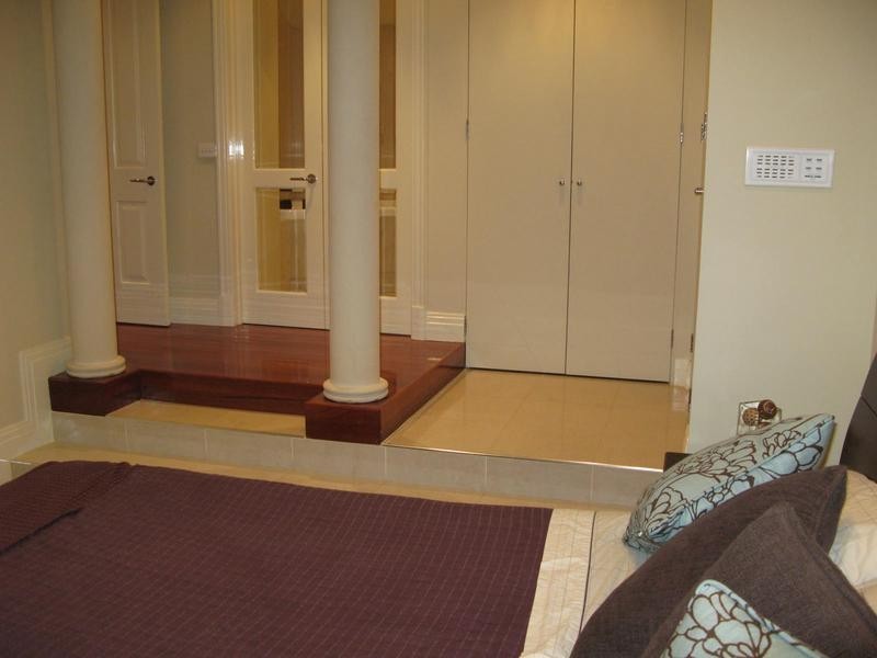 3B/5 Mill Place, Melbourne VIC 3000