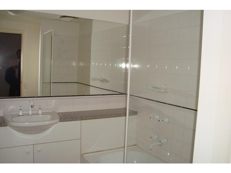 90/1 Riverside Quay, Southbank VIC 3006