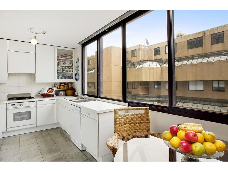 52/29 Queens Road, Melbourne VIC 3000