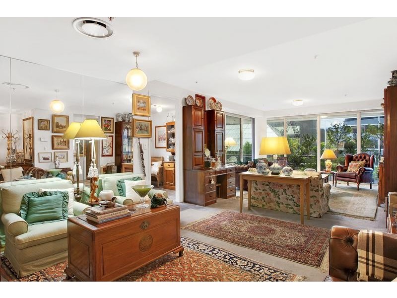 52/29 Queens Road, Melbourne VIC 3000