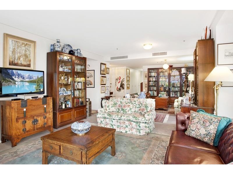 52/29 Queens Road, Melbourne VIC 3000