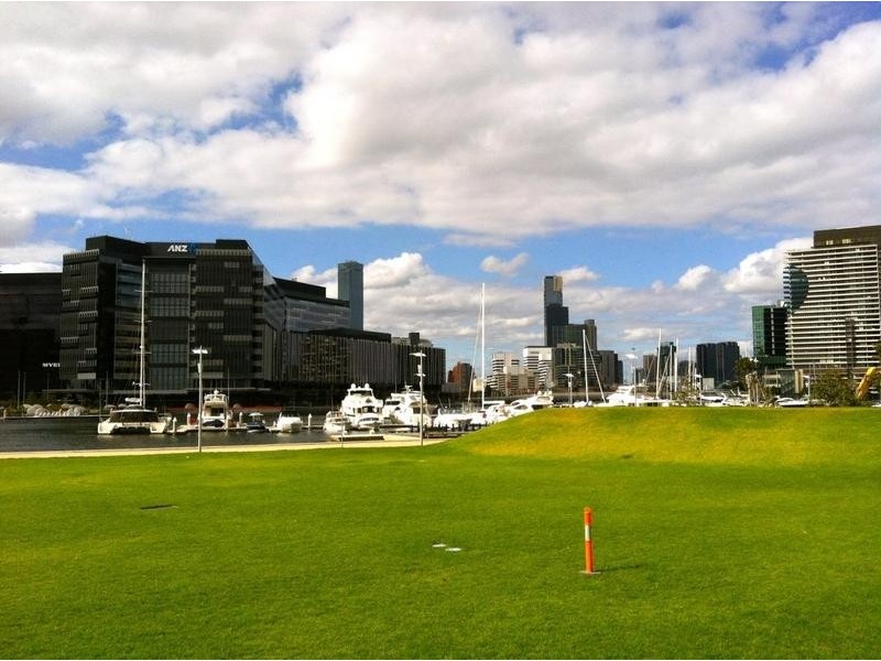 503 Yarra’s Edge, Docklands VIC 3008