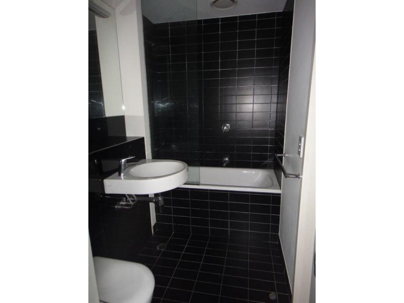 1707/620 Collins Street, Melbourne VIC 3000