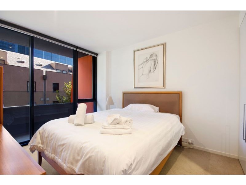 33/8 Cook Street, Southbank VIC 3006
