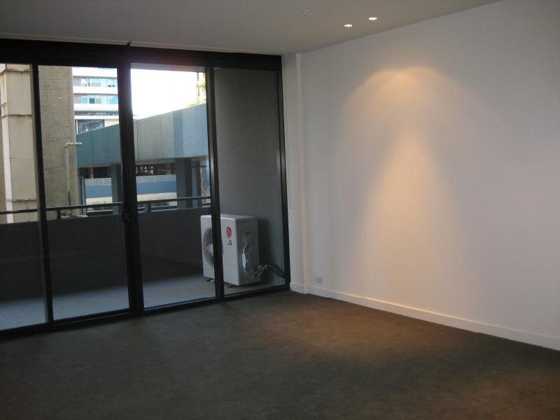 102/55 Queens Road, Melbourne VIC 3000