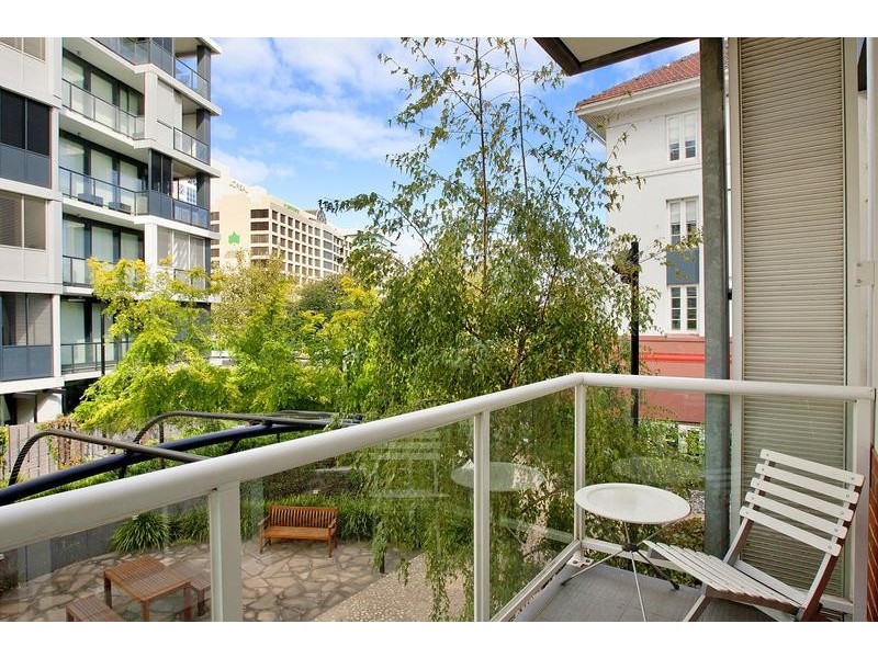 102/9 Commercial Road, Melbourne VIC 3004