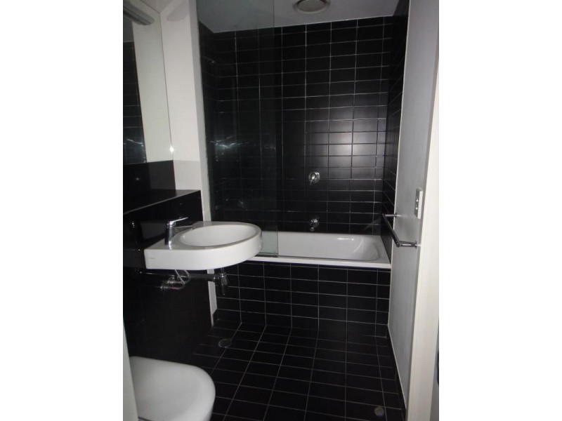 1707/620 Collins Street, Melbourne VIC 3000