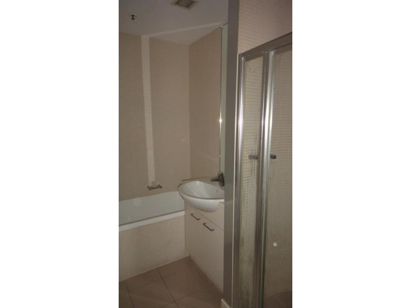 908/20 Rakaia Way, Docklands VIC 3008