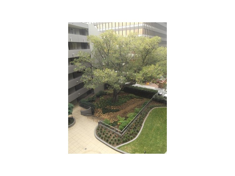 413/23 Queens Road, Melbourne VIC 3004