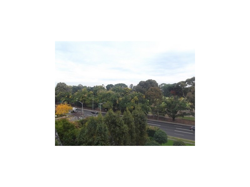 413/23 Queens Road, Melbourne VIC 3004