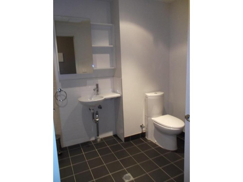 1034/43 Therry Street, Carlton VIC 3053