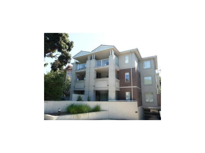 13/327 Dandenong Road, Prahran VIC 3181