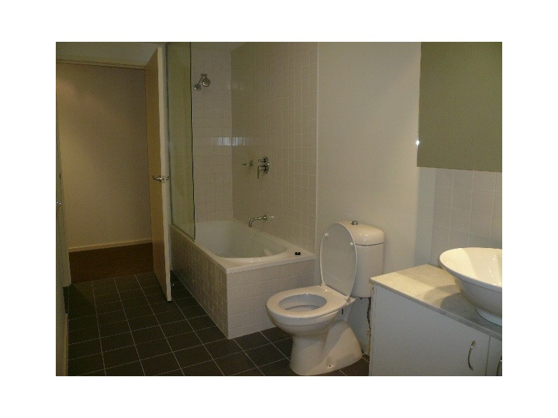 13/327 Dandenong Road, Prahran VIC 3181